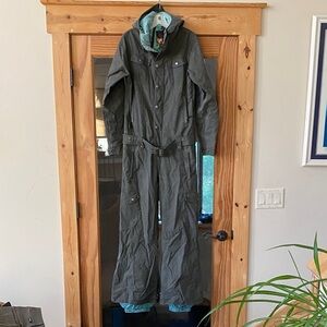 Burton ski or snowboard one piece suit, waterproof army green fits like a medium
